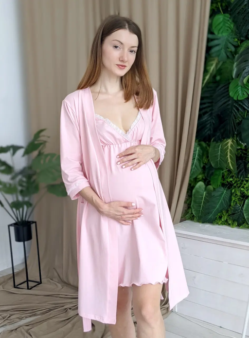 Халат для беременных и кормящих с кружевом розовый