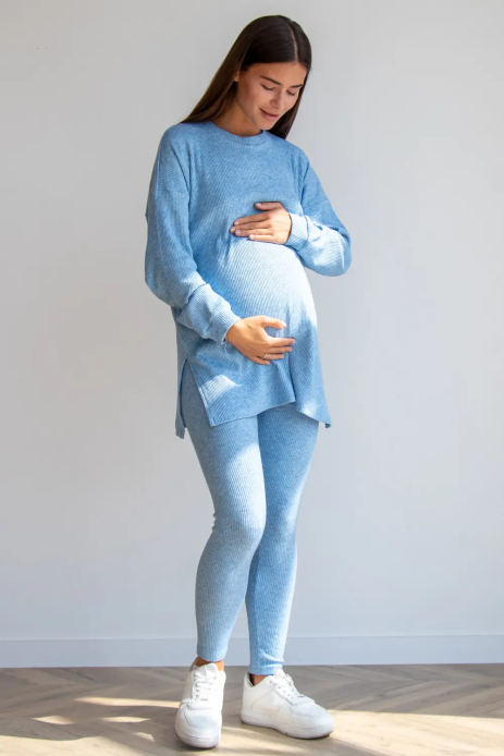 Костюм джемпер oversize и лосины для беременных голубой